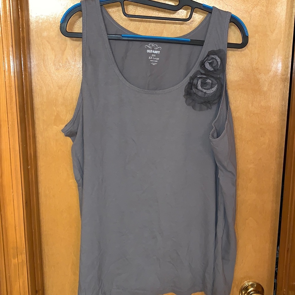 Grey tank top